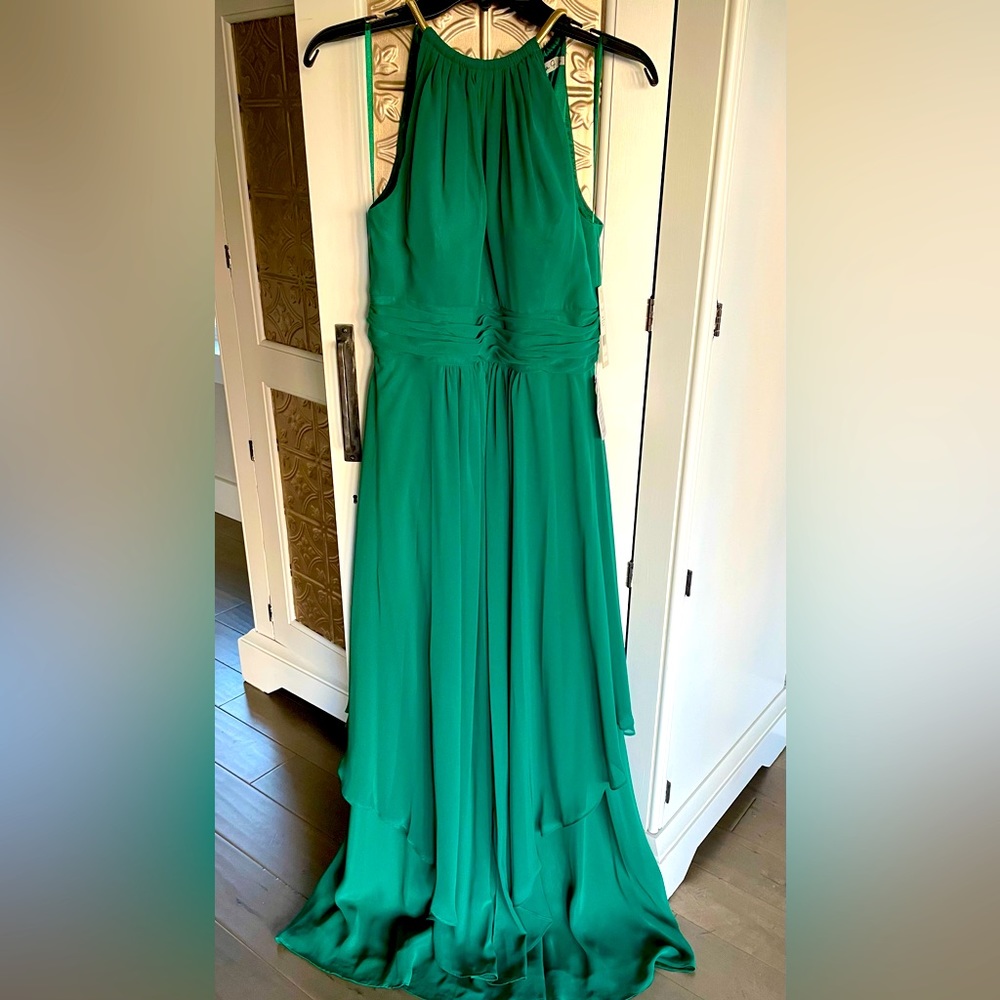 Eliza J NWT  Floor length emerald green formal dress size 10